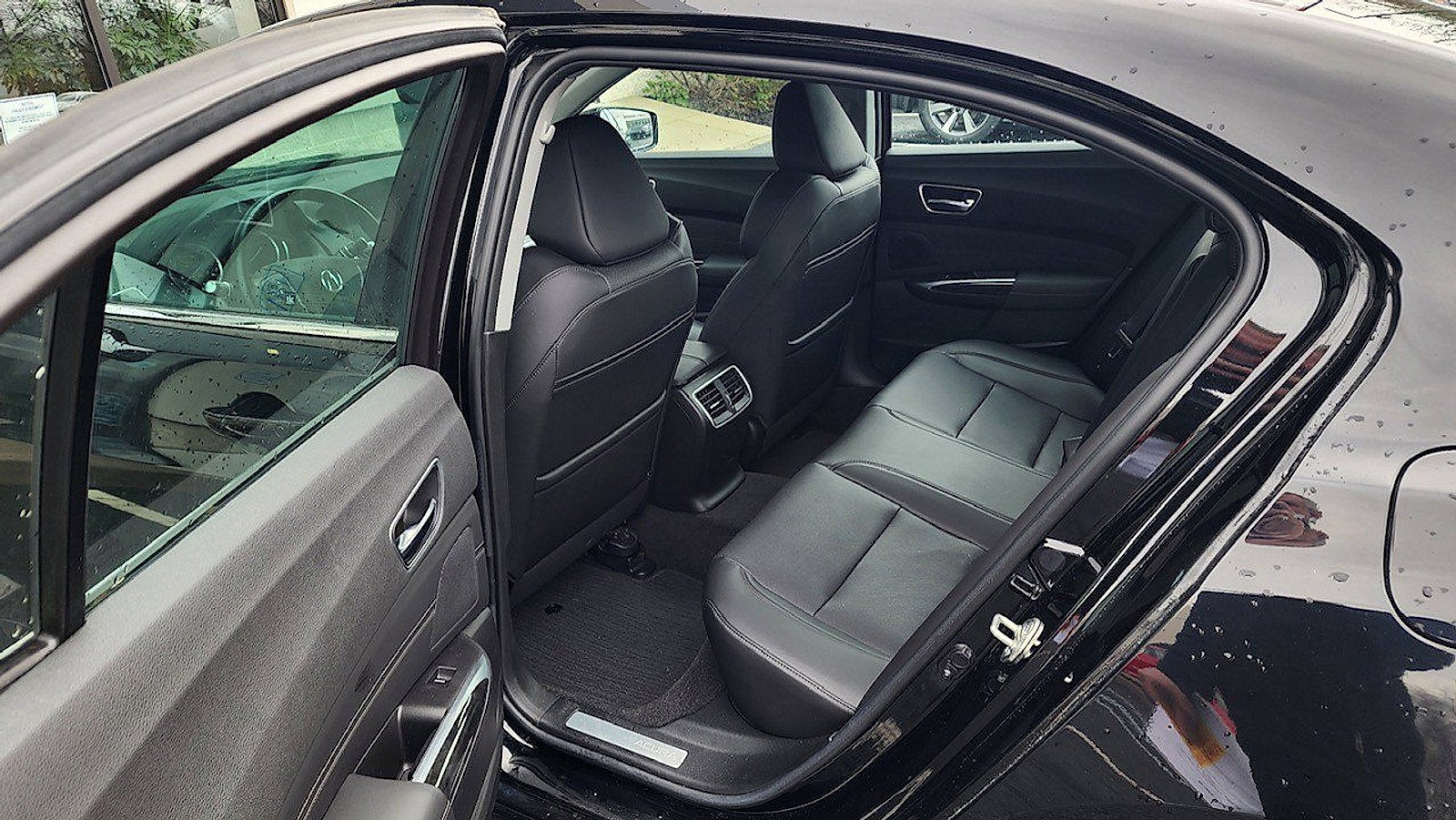 2019 Acura TLX with Technology Pkg