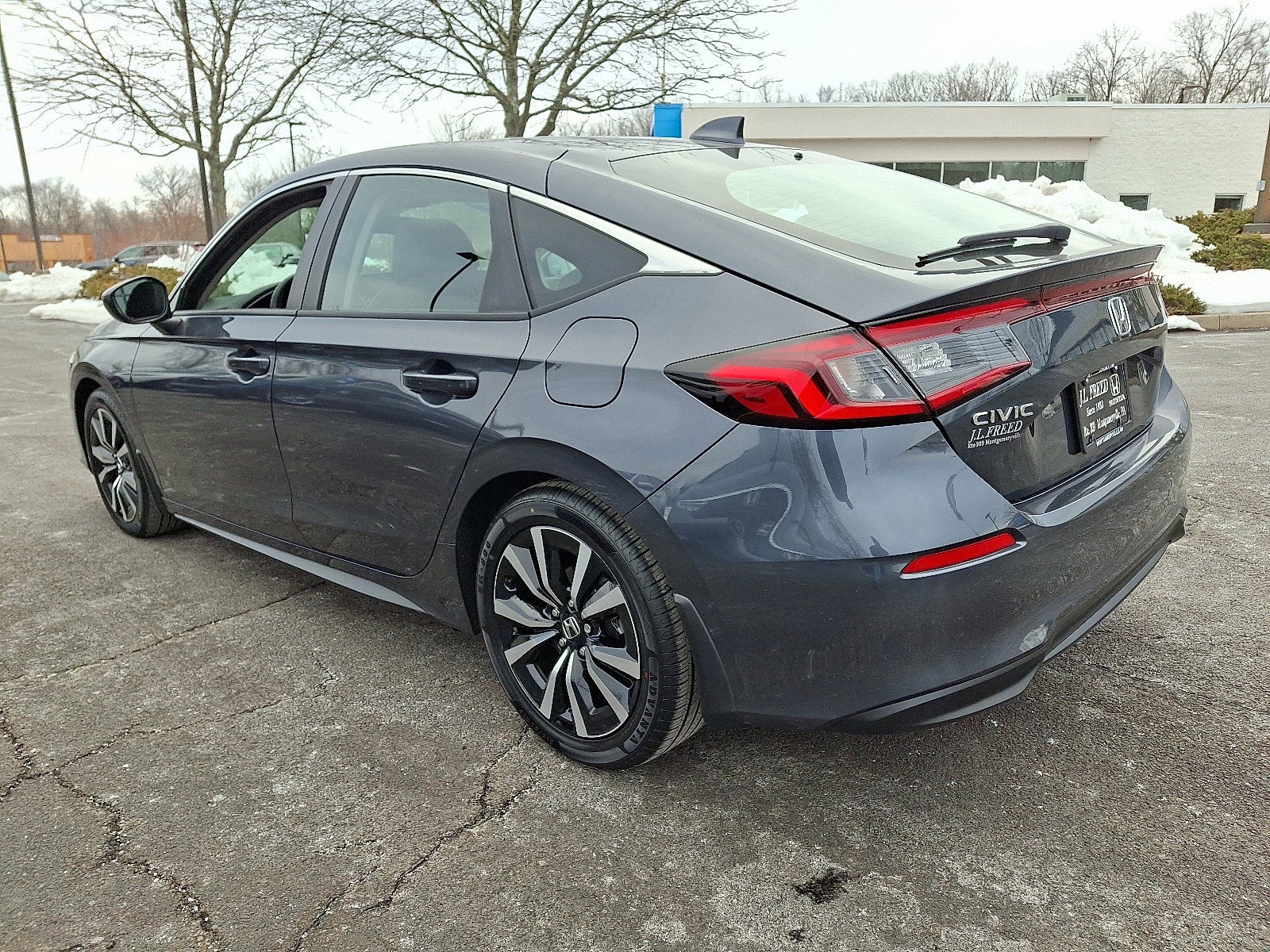 2023 Honda Civic Hatchback EX-L