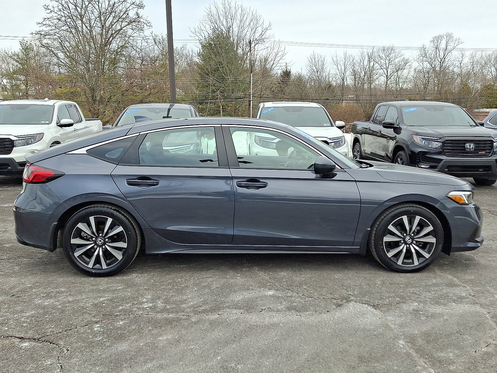 2023 Honda Civic Hatchback EX-L