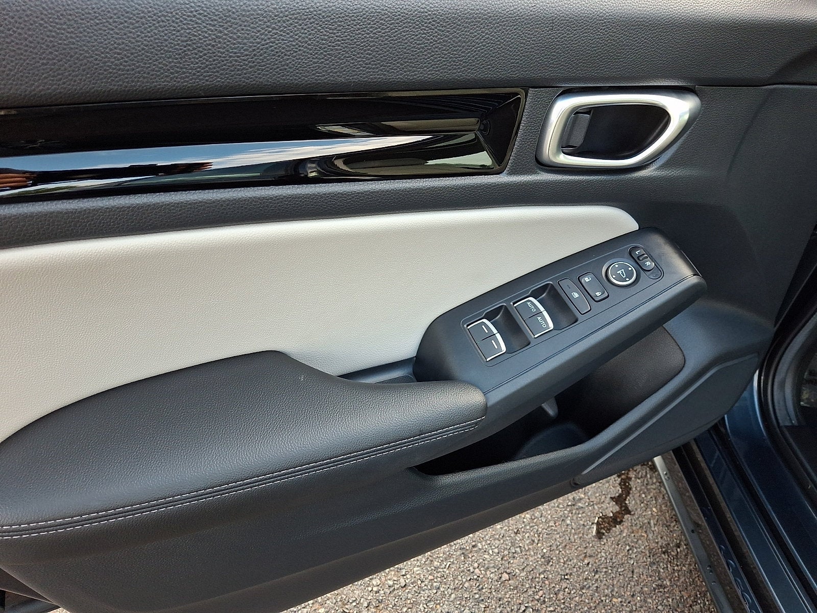 2024 Honda Civic Hatchback EX-L