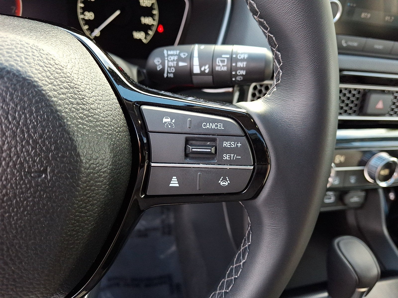 2024 Honda Civic Hatchback EX-L