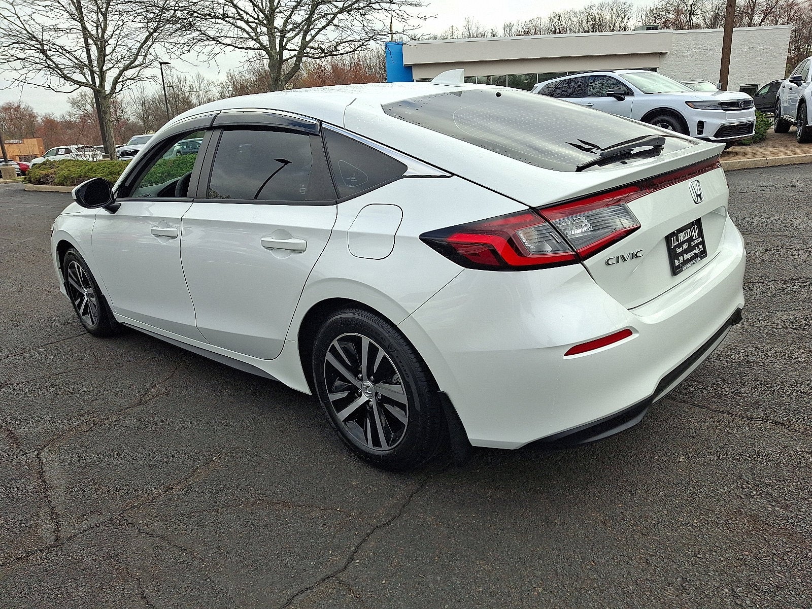 2023 Honda Civic Hatchback LX