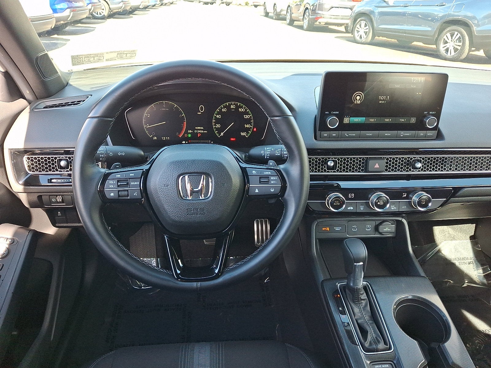 2025 Honda Civic Hatchback Sport - Photo 11