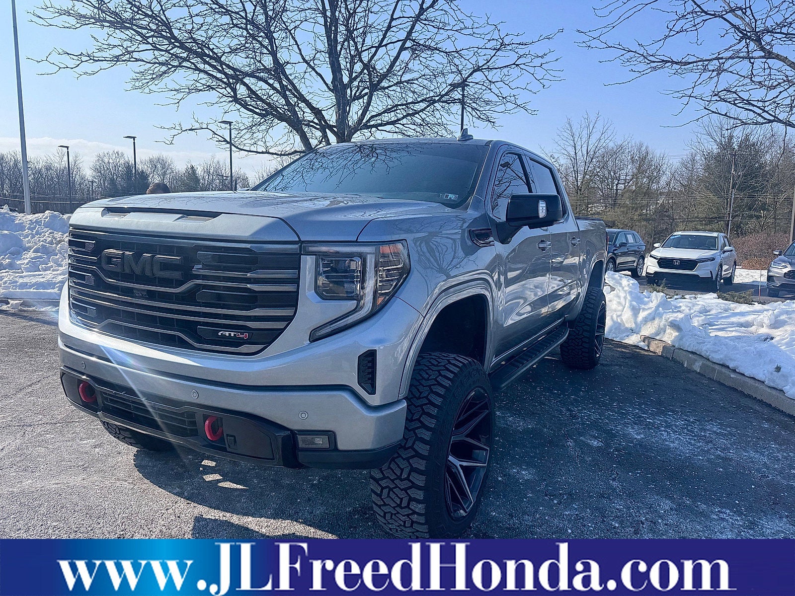 2024 GMC Sierra 1500 AT4