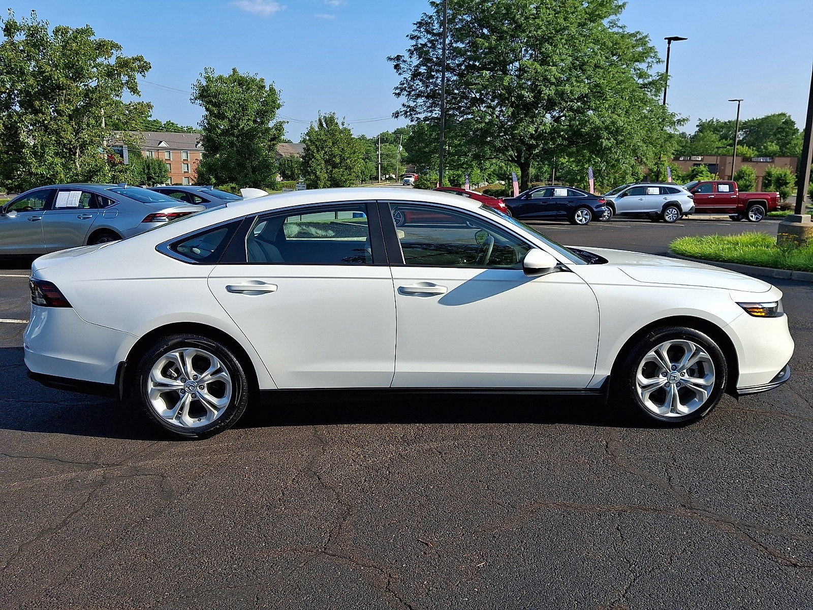 2023 Honda Accord Sedan LX