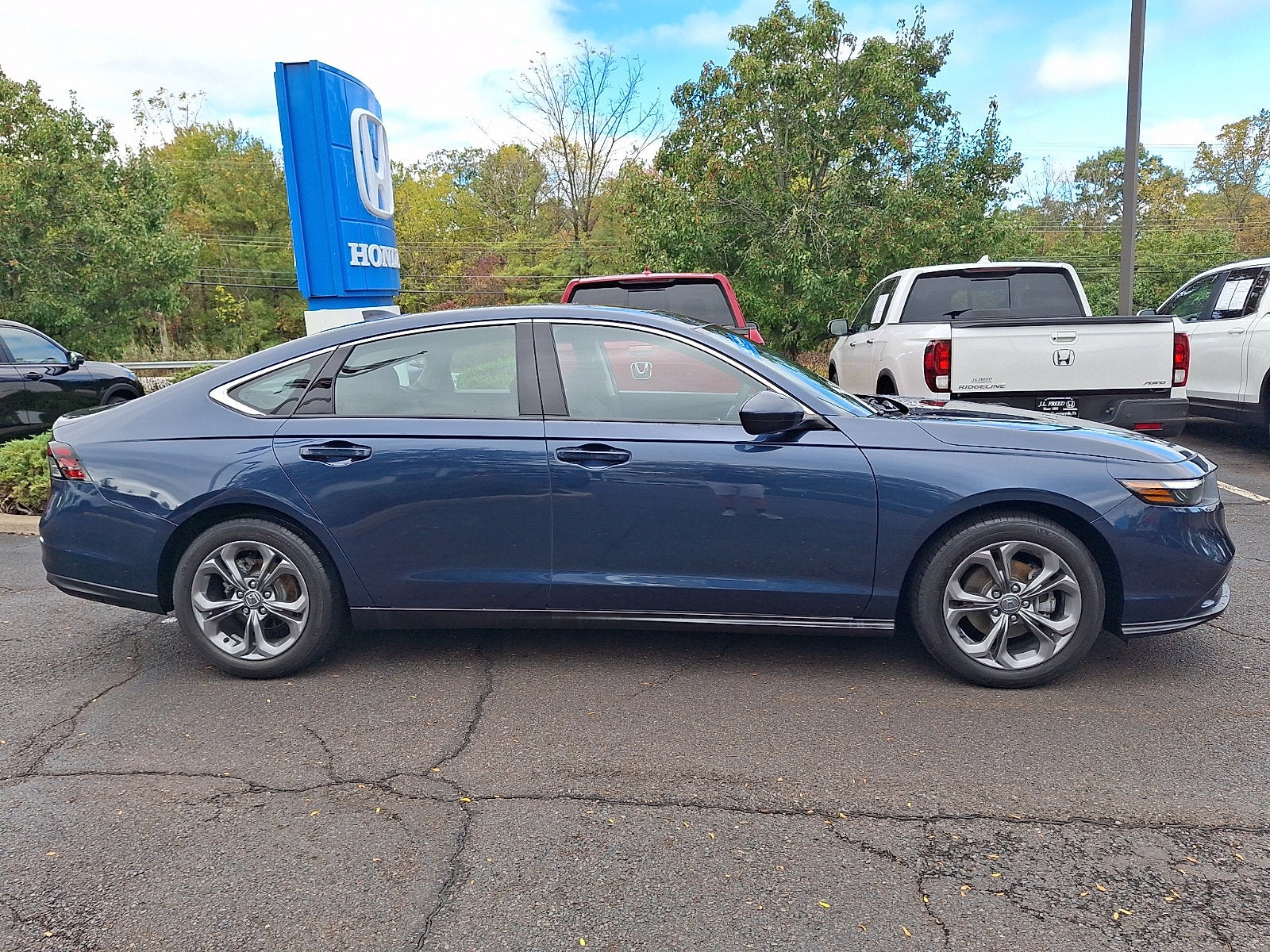 2024 Honda Accord Sedan EX