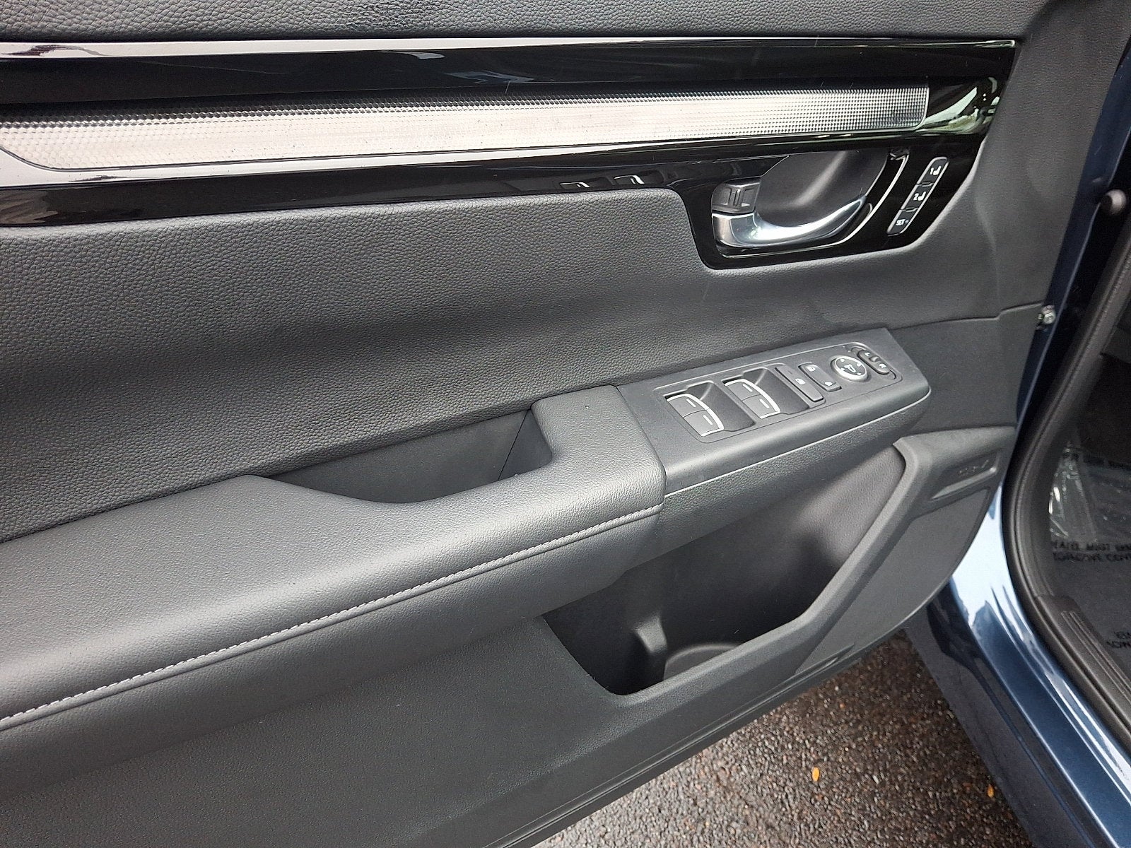 2025 Honda CR-V EX-L - Photo 12