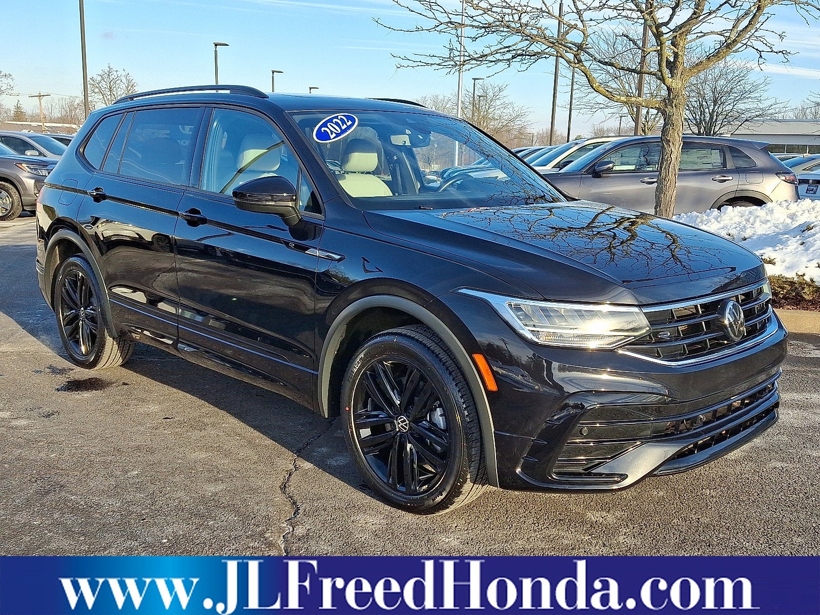 2022 Volkswagen Tiguan SE R-Line Black