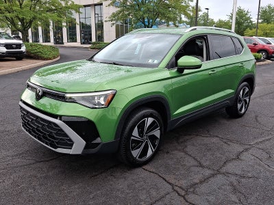 2026 Volkswagen Taos SE
