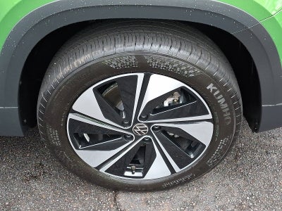 2026 Volkswagen Taos SE