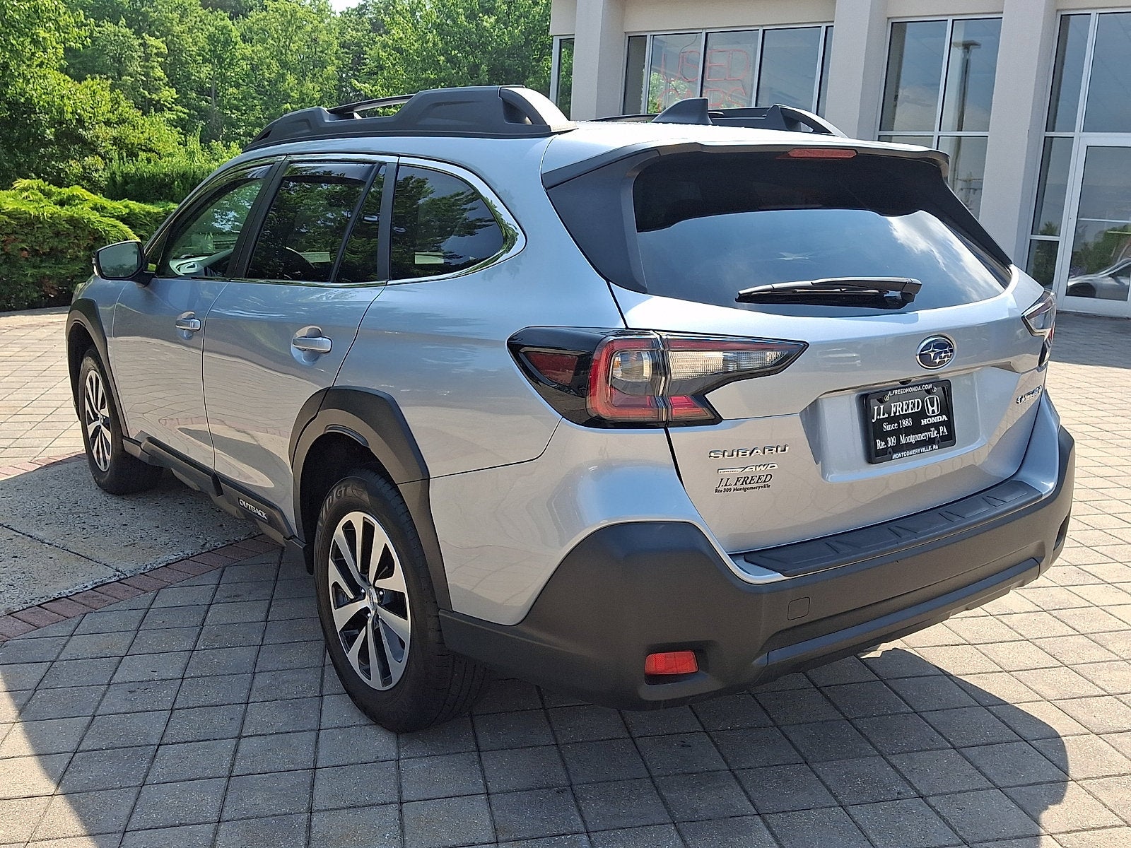 2025 Subaru Outback Premium