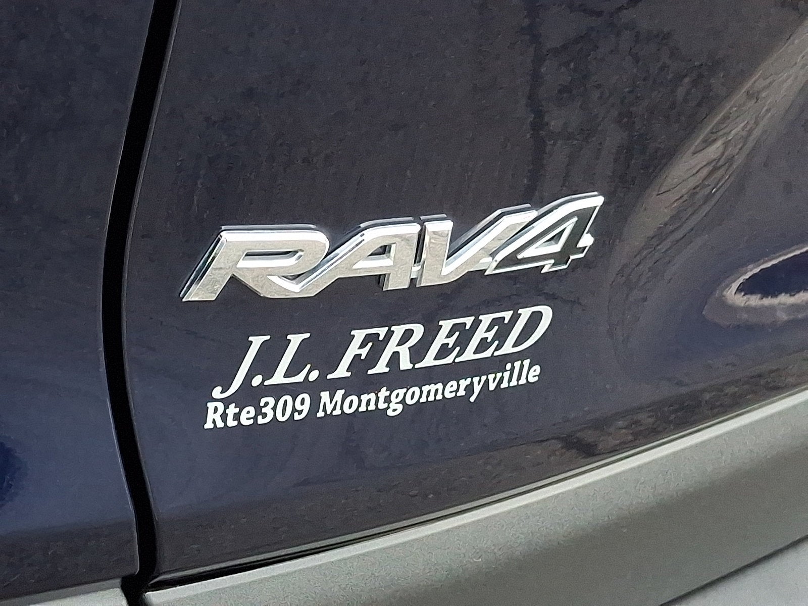 2020 Toyota RAV4 Hybrid XLE
