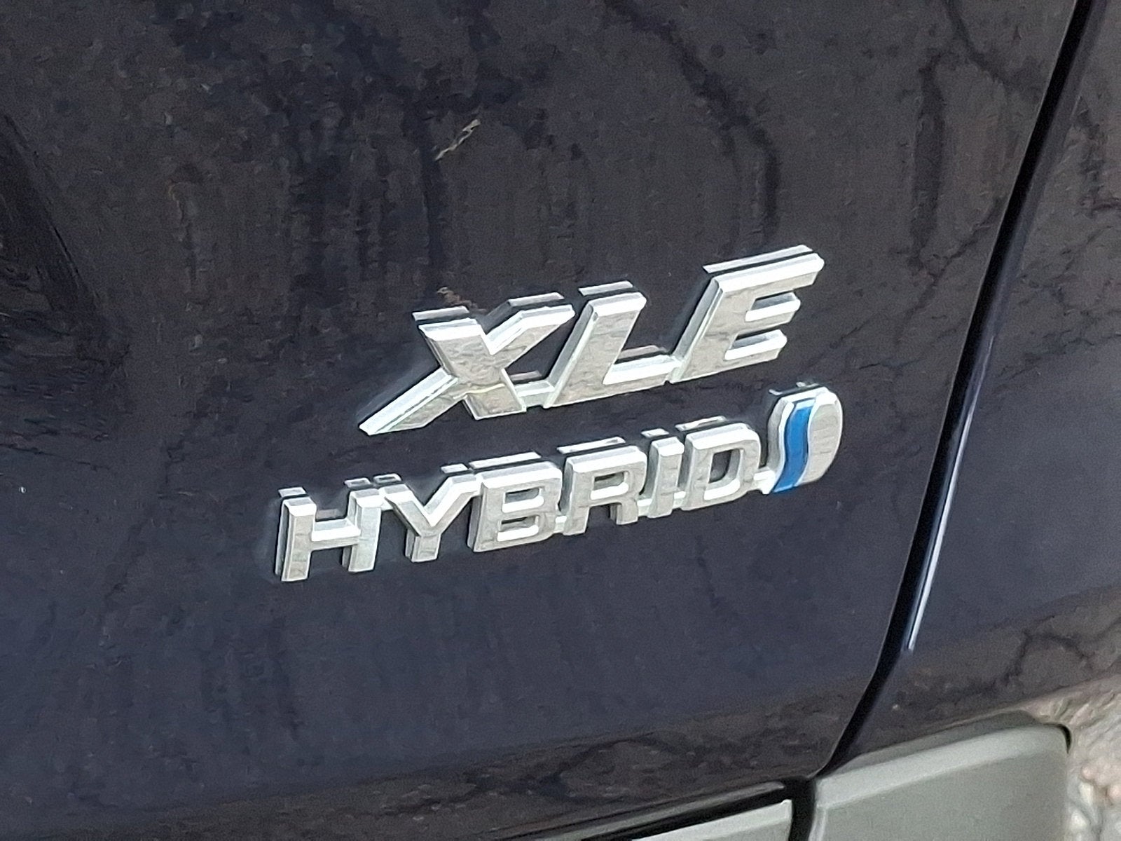 2020 Toyota RAV4 Hybrid XLE