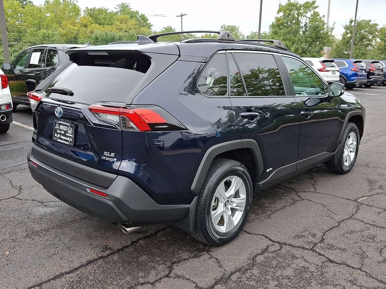 2020 Toyota RAV4 Hybrid XLE
