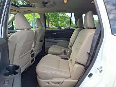 2022 Honda Pilot Touring 7-Passenger