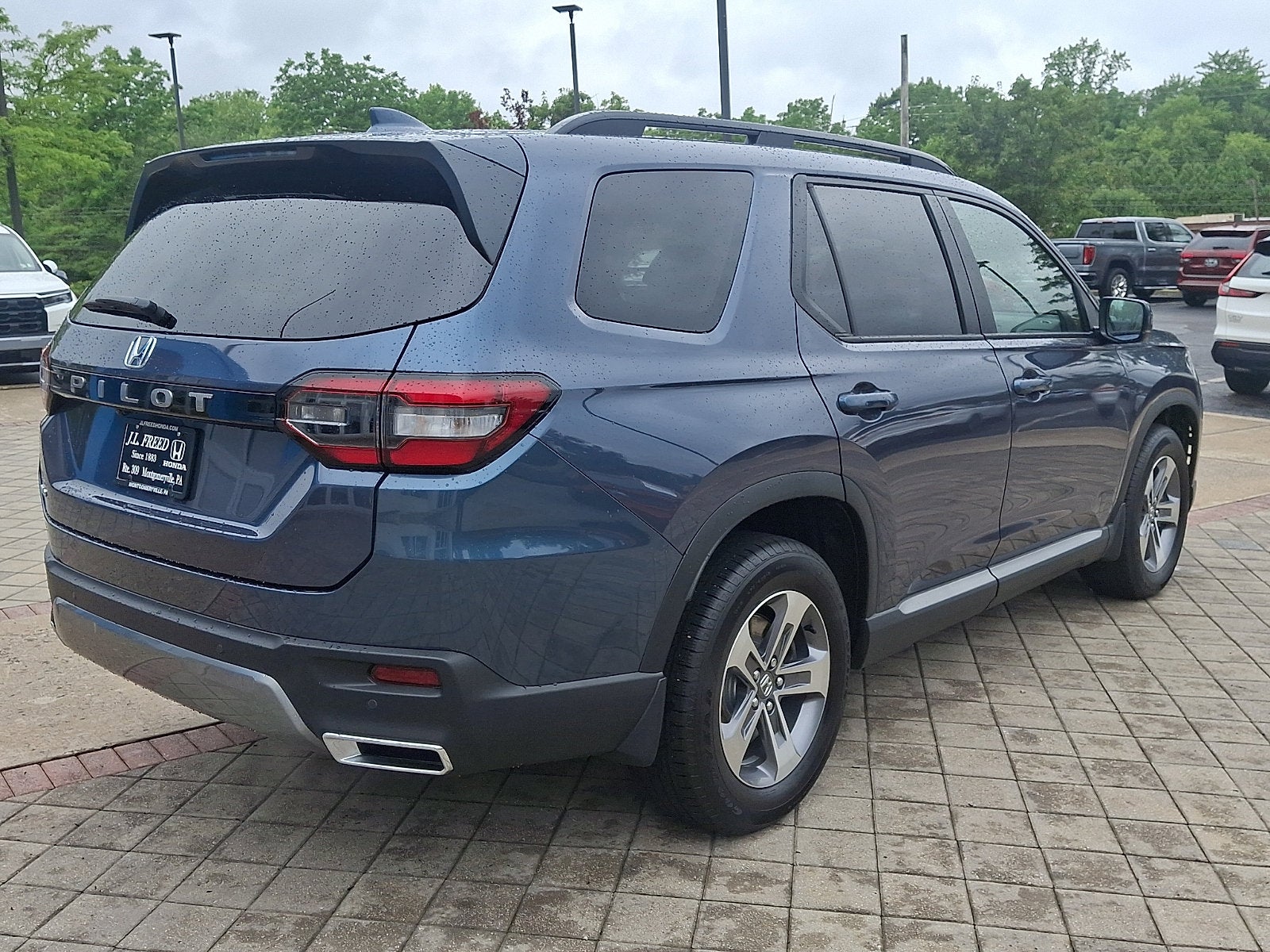 2026 Honda Pilot EX-L - Photo 6