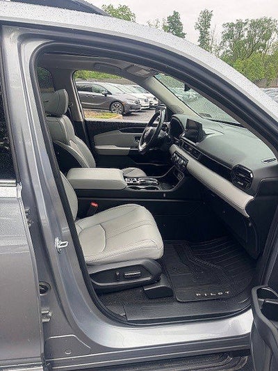 2023 Honda Pilot Touring