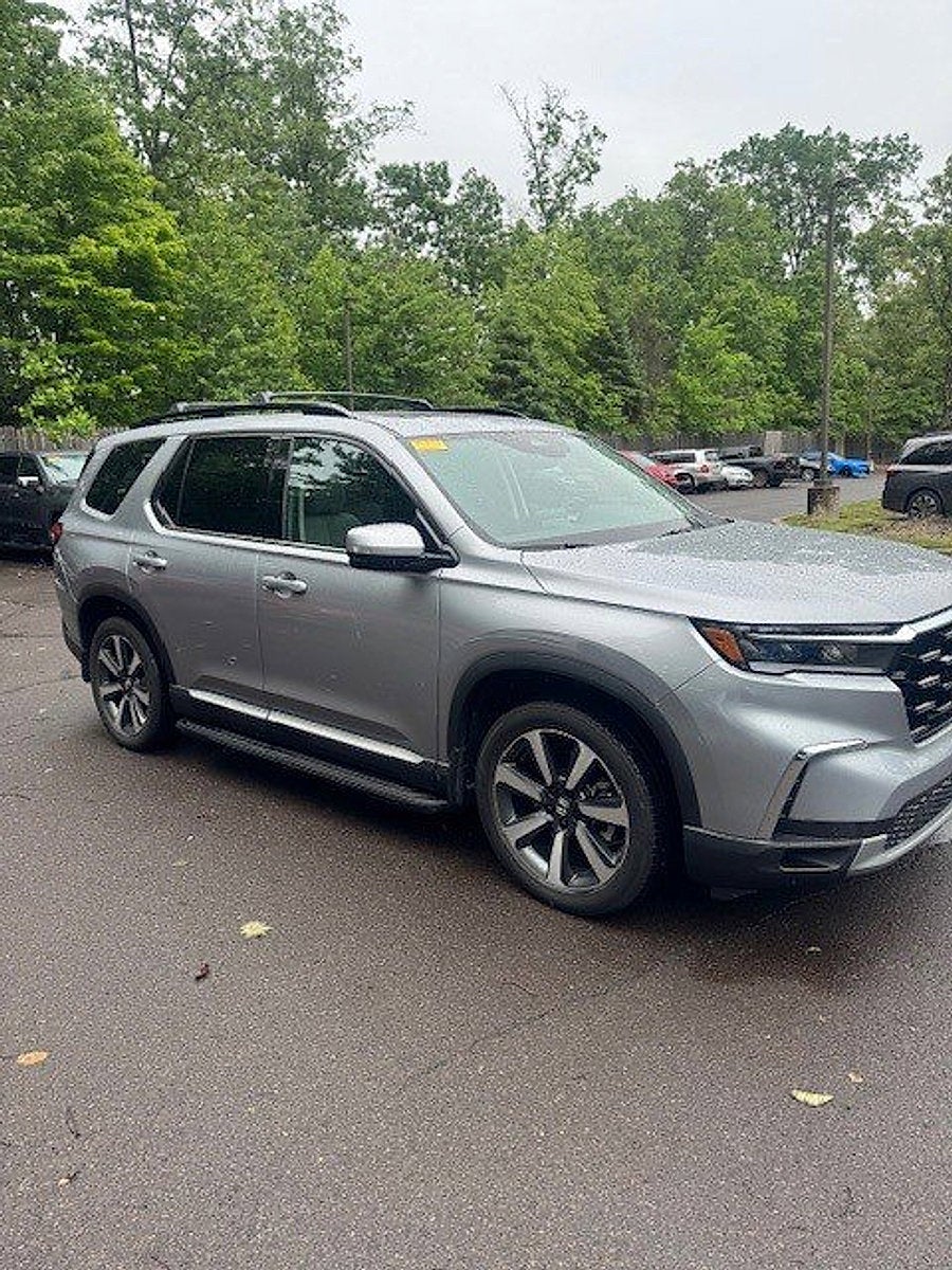 2023 Honda Pilot Touring