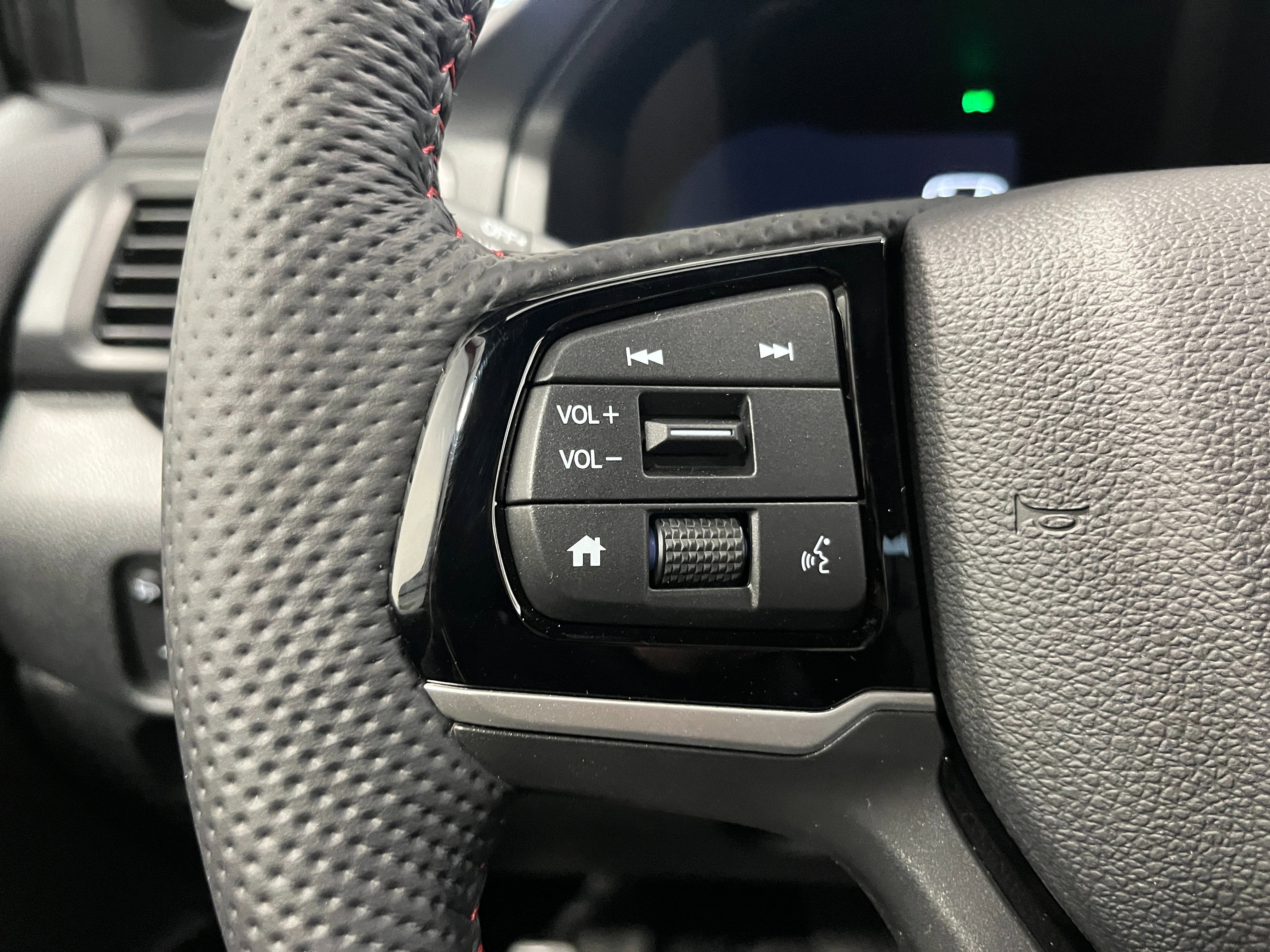 2026 Honda Ridgeline Black Edition Two-Tone