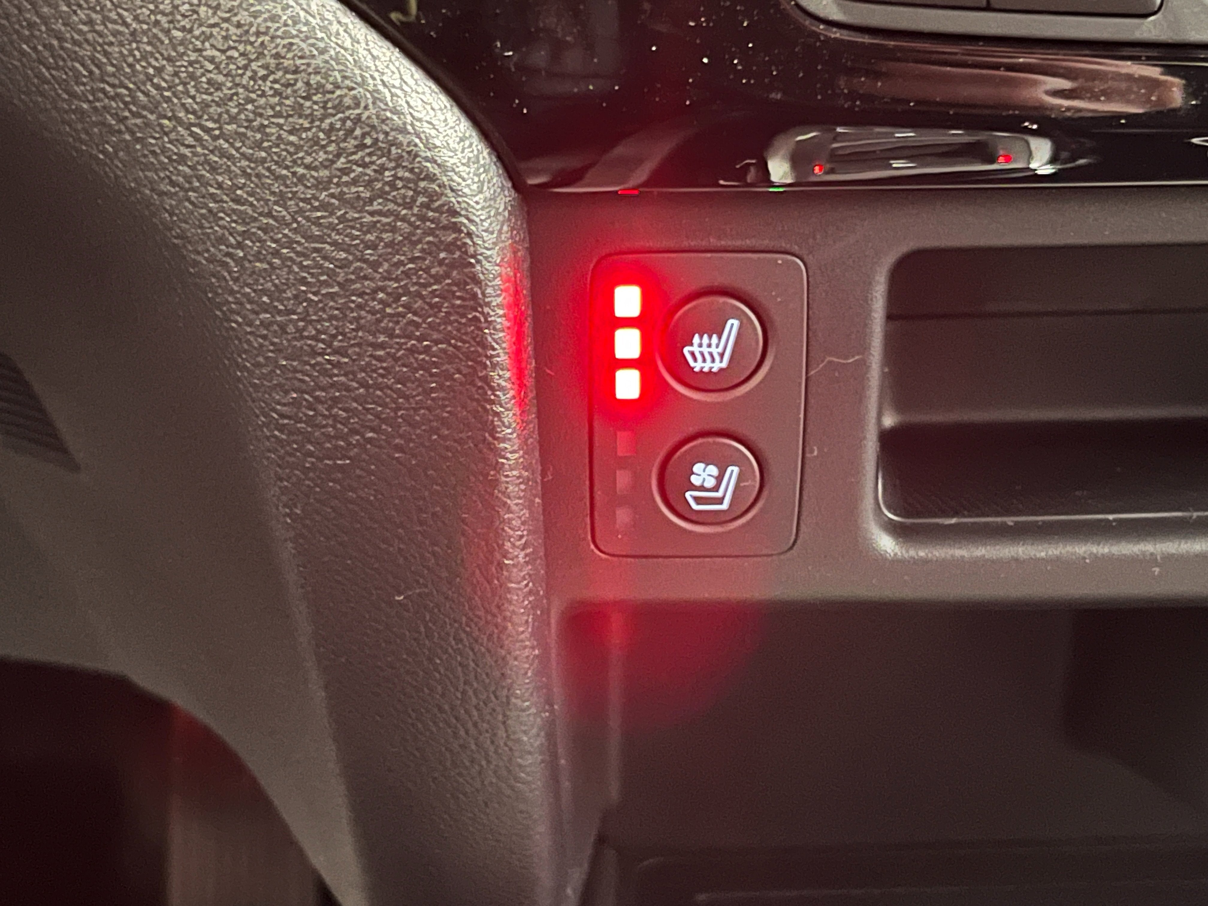 2026 Honda Ridgeline Black Edition Two-Tone