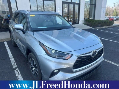 2024 Toyota Highlander XLE