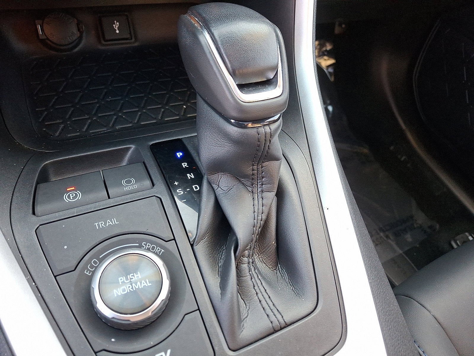 2022 Toyota RAV4 Hybrid XSE